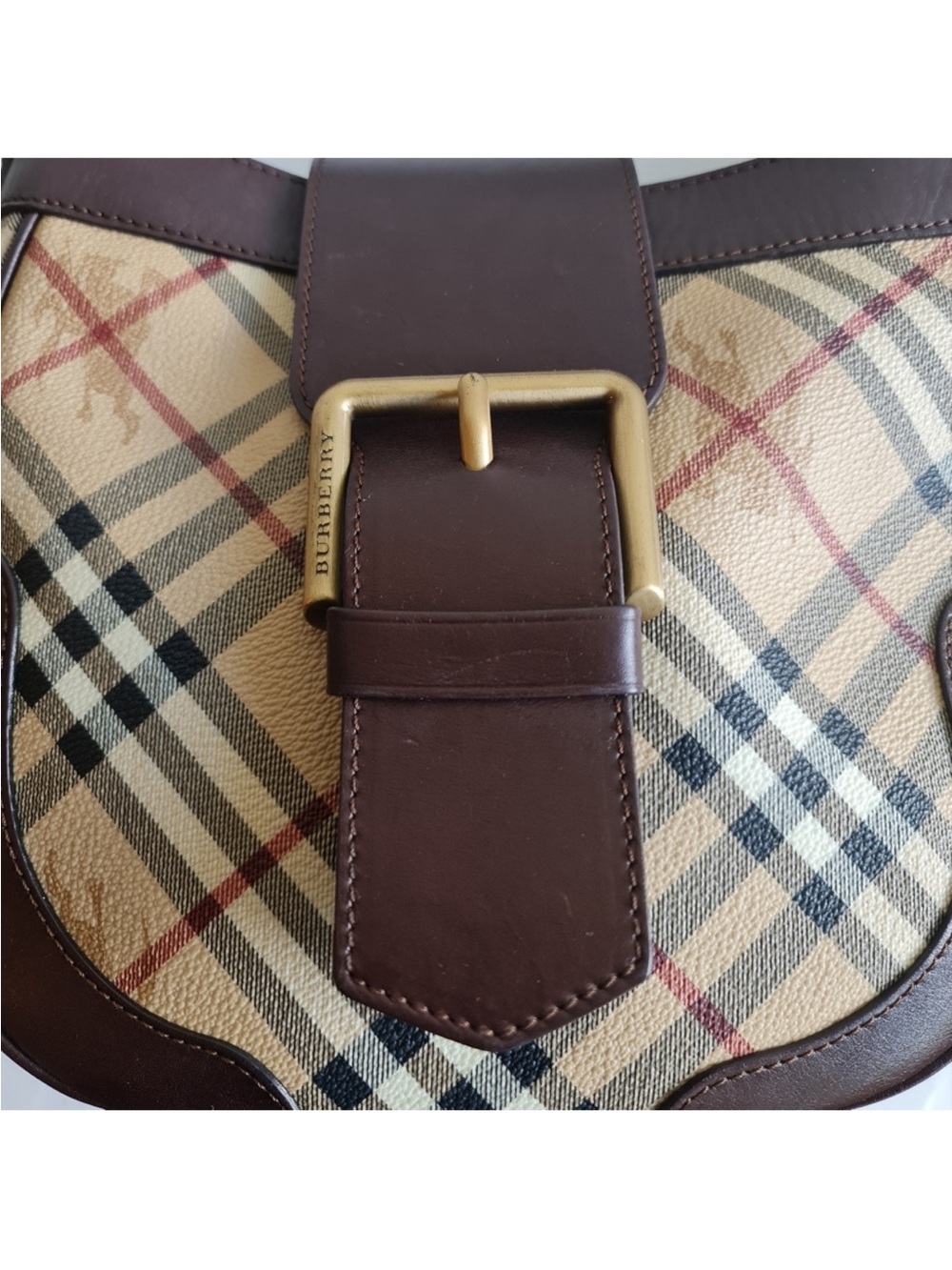 Gorgeous Burberry bag - Picture 3 of 4